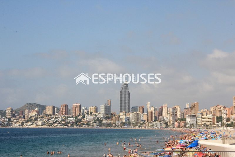Foto 3a03f468-0029-44c5-925b-22058343a858. Àtic amb aparcament piscina a Rincón Alto Benidorm