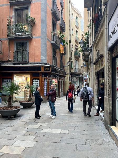 Foto 9af79f23-7027-4d98-a662-42ef5a52e481. Local commercial dans Gòtic Barcelona