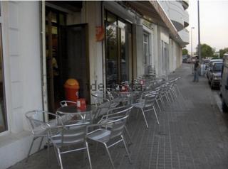 Miete Geschäftsraum  Travessera de montigalà. Se alquila local funcionando sin traspaso