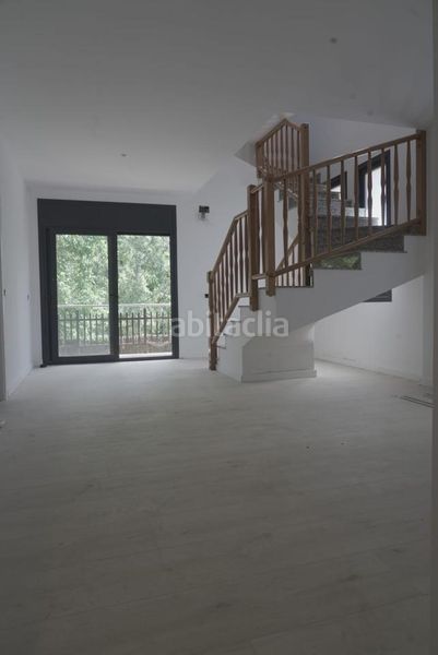 Foto a61ed21f-1c1a-4610-9d52-2eb7ff855153. Casa amb aparcament a Lliçà d´Amunt