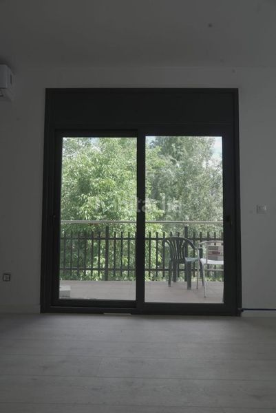 Foto f4157697-540b-4e3e-88f4-fcb258fd6490. Casa amb aparcament a Lliçà d´Amunt