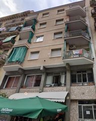 Etagenwohnung  Nou de la rambla. Piso en rentabilidad en ciutat vella