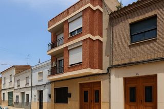Flat  Calle de sant pasqual. Activo bancario en venta  inversores  benaguasil  piso alquilado