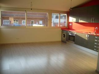 Piso  Salut. tico con terraza junto a l10 mercado  paseo de la salud, badalo