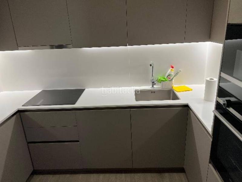 Foto cb0e90b9-bd11-46af-9ac2-b37263cd31c2. Flat with heating parking pool in Centre Badalona