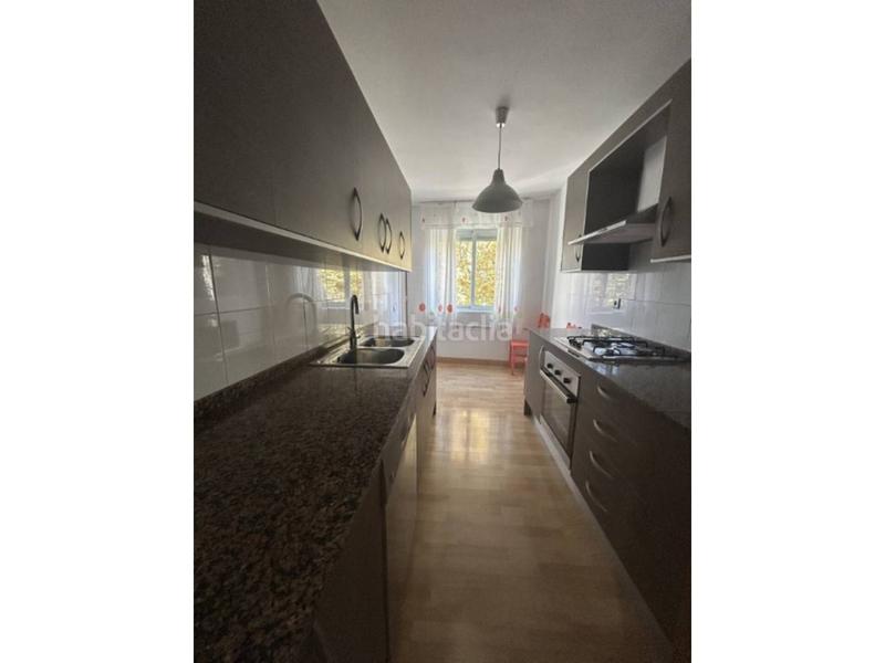 Foto 58c8c4d6-ac43-4ac3-8ae0-b30580b87c5f. Pis amb calefacció a Bufalà Badalona