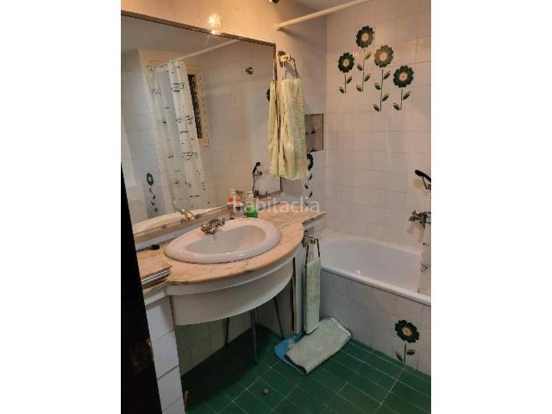 Foto 7e6ed16f-31fa-4e56-8211-9bb1b97ec856. Pis amb calefacció aparcament piscina a Progrés - Pep Ventura Badalona