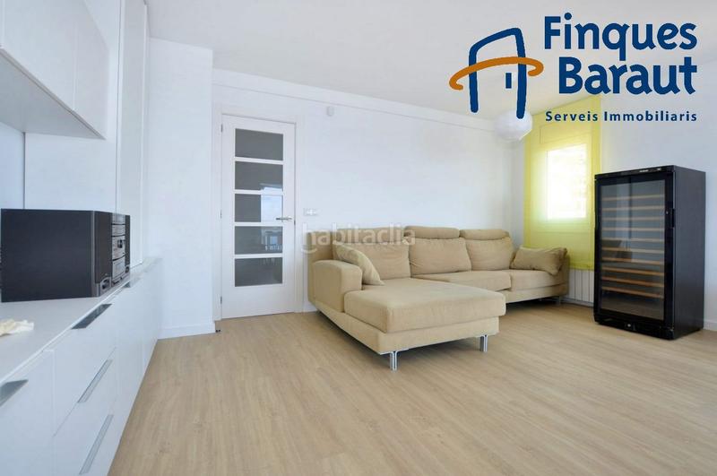 Foto 2f2cc128-b6ea-42d8-8e73-05dcd07d92da. Piso apartamento primera linea de mar en playa de canyelles en Roses