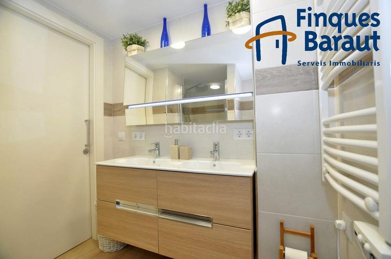 Foto 9235d008-0f5f-454a-9e73-6a801137ae1c. Piso apartamento primera linea de mar en playa de canyelles en Roses
