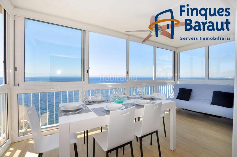 Foto b232be73-0fb8-4847-8f37-f1794357a425. Piso apartamento primera linea de mar en playa de canyelles en Roses