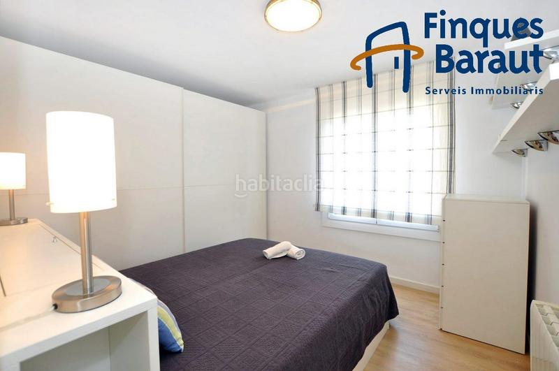 Foto efa6e3ad-0949-4637-a0eb-c2db3fa39e78. Piso apartamento primera linea de mar en playa de canyelles en Roses