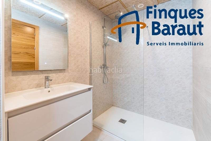 Foto 99d92806-6ce8-4a96-95c3-17b1f821a077. Haus mit heizung parking in Creu de la Mà Figueres