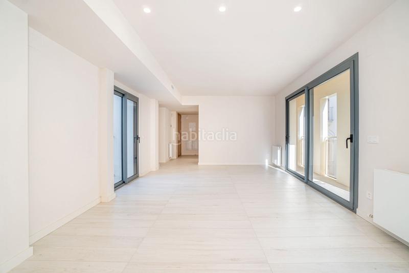 Foto fead57fd-1ec2-4726-82be-148062eef1c1. Piso a pocos pasos de la rambla le ofrecemos apartamento nuevo a estrenar de tres habitaciones. en Figueres