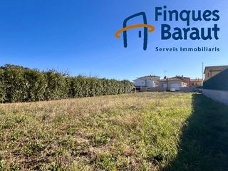Terreny residencial a Navata. ¡tu nuevo hogar empieza aquí!