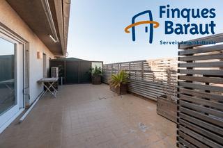 tic a Parc Bosc-Castell. vive con luz, amplitud y comodidad en el centro de figueres!
