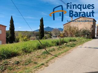 Terreny residencial a Lladó. Parcela en venta a 8 km de figueres.