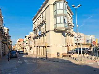 Local Comercial a Eixample-Horta Capallera. Local comercial de 140 m² en zona eixample de figueres!