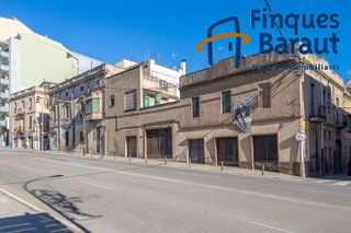 Edifici a Centre. Oportunidad en el centro de figueres para desarrollar un pequeño