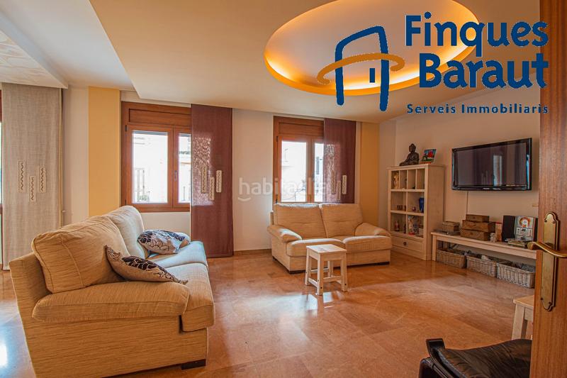 Foto 40213d63-0d85-42f3-b5c5-b70b3e350421. Piso  ideal para familias en el centro en Centre Figueres