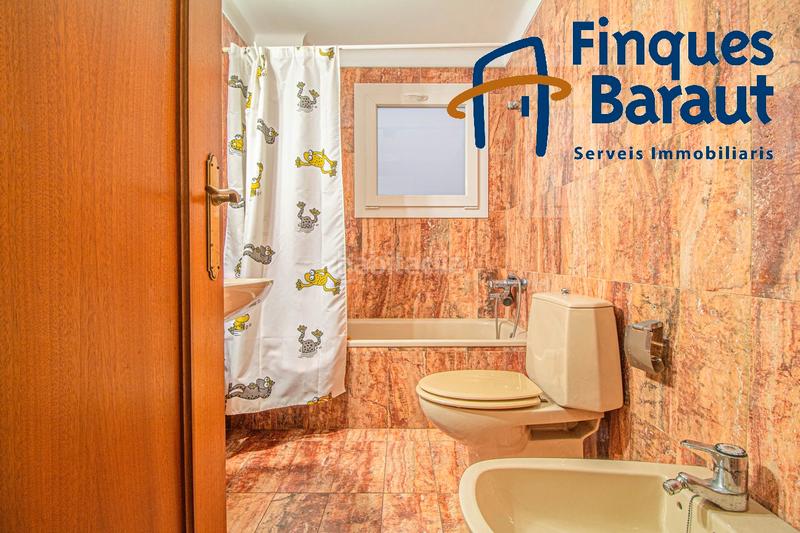 Foto 5e44753e-d478-4b49-bbfe-753c2e0bb38a. Piso  ideal para familias en el centro en Centre Figueres