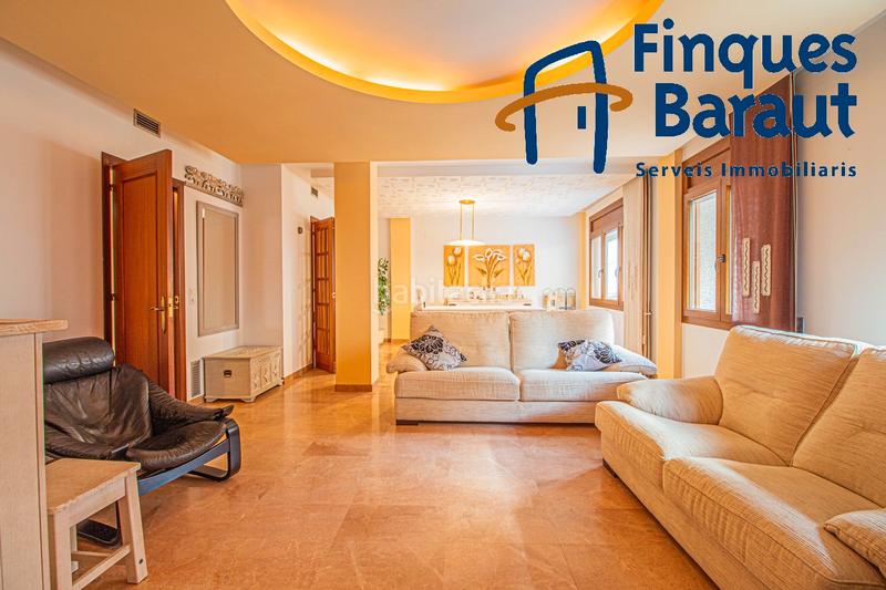 Foto 65ab9b08-f4fe-4557-a991-6ceada26bb43. Piso  ideal para familias en el centro en Centre Figueres