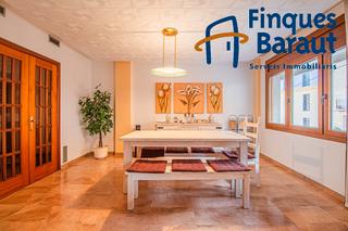 Piso  Pujada del castell. Piso ideal para familias en el centro de figueres