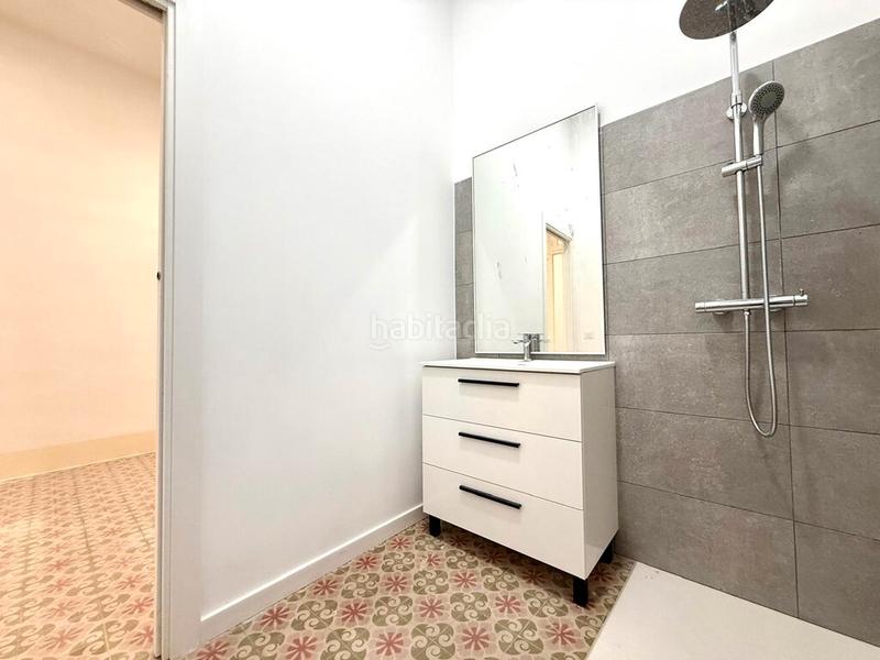 Foto 3ae93270-f21a-41a1-a894-384af6ea22ed. Casa adosada magnífica casa reformada en el centro – amplitud, confort y una ubicación inmejorable en Figueres