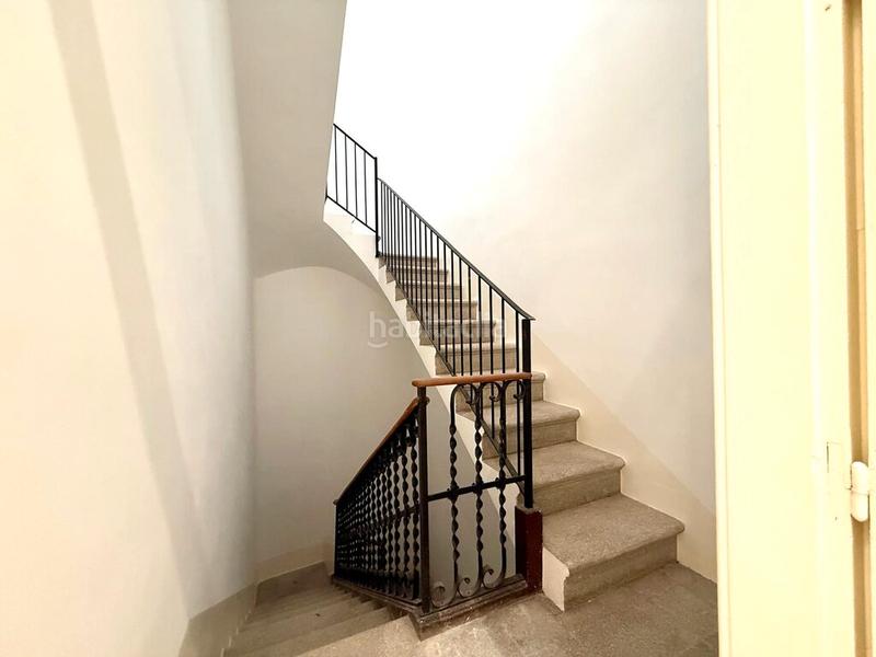 Foto 6b360e3e-c99e-4a0b-9a0b-0f3ec049c9c5. Casa adosada magnífica casa reformada en el centro – amplitud, confort y una ubicación inmejorable en Figueres