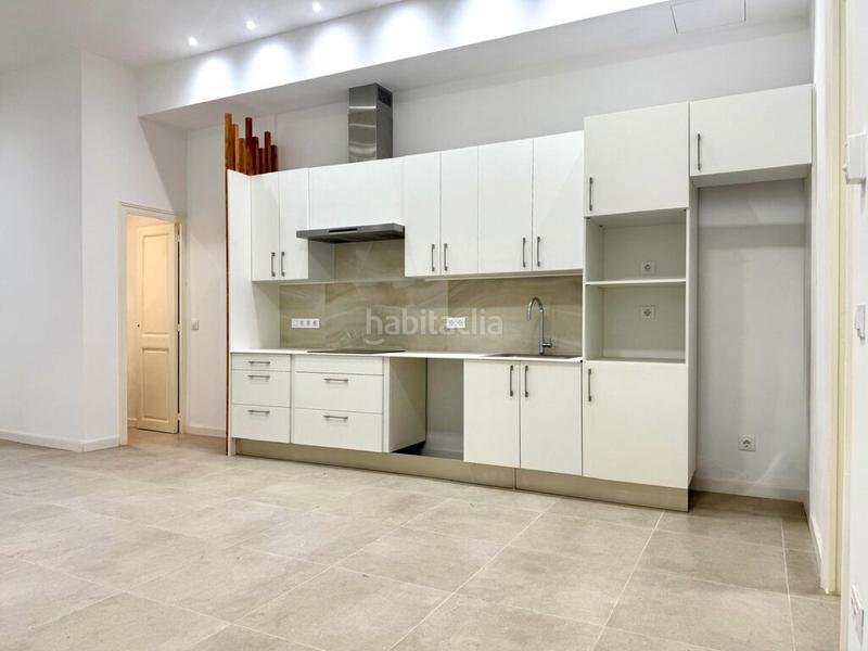 Foto 9e3bfc4a-0f1b-490c-b8b8-50959bd0e473. Casa adosada magnífica casa reformada en el centro – amplitud, confort y una ubicación inmejorable en Figueres