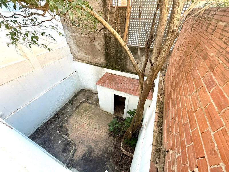 Foto c5911c86-720c-4fb3-986e-1405d5f58078. Casa adosada magnífica casa reformada en el centro – amplitud, confort y una ubicación inmejorable en Figueres