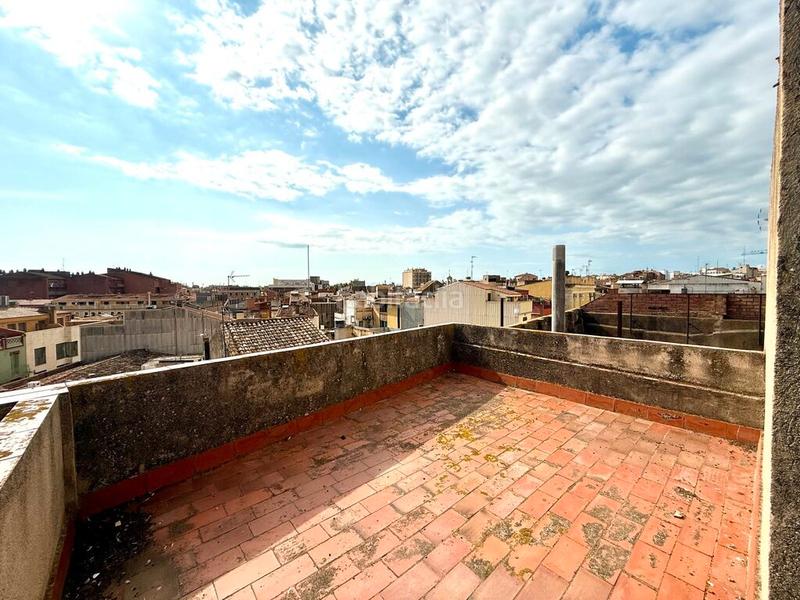 Foto 9c8cc222-6c47-4edd-8d67-a74a98221ab3. Edificio in Centre Figueres