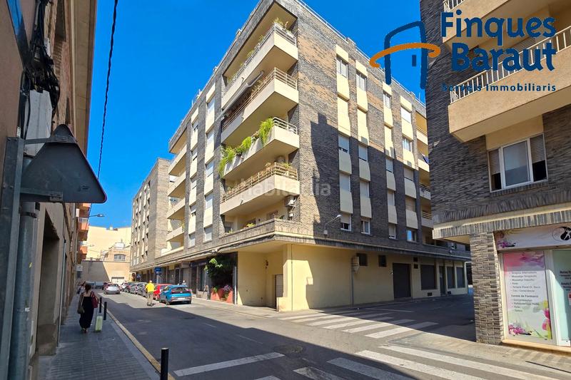 Foto 752371b6-800c-4750-9a70-e1184f8989e6. Parking voiture dans Centre Figueres