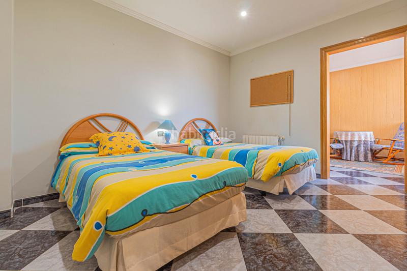 Foto 79a89576-134a-4d9f-9b18-e64a23298905. Duplex avec chauffage dans Eixample-Horta Capallera Figueres