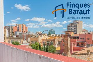 Edifici a Carrer pep ventura 12. Edificio en venta en el centro de figueres – oportunidad de inve