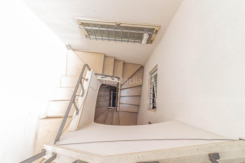 Foto ac7c3d4f-eed6-4ce9-a127-ba39a6e0ad69. Edifici a carrer pep ventura 12 a Centre Figueres