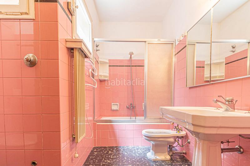 Foto f4b2b6f8-af2b-4e2d-aa9c-6c8228157e18. Edifici a carrer pep ventura 12 a Centre Figueres