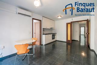 Pis a Centre. Amplio piso de 4 habitaciones en pleno centro de figueres