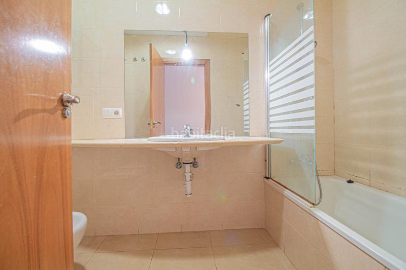 Foto 64910e6a-8b64-496c-9ede-e5f058434bd4. Pis amb calefacció a Eixample-Horta Capallera Figueres