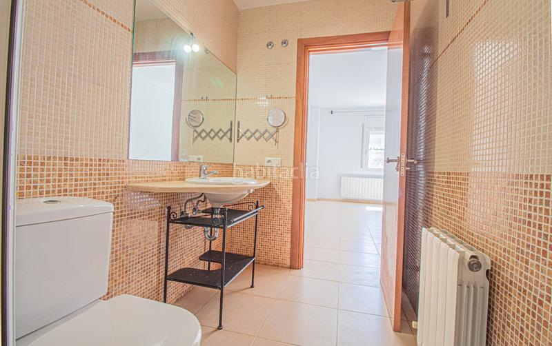 Foto 8e84d0a3-719b-4400-8db4-3d952a033610. Pis amb calefacció a Eixample-Horta Capallera Figueres