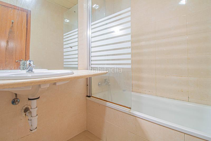 Foto be2f3653-07db-42a3-84fd-58d29d1c637e. Pis amb calefacció a Eixample-Horta Capallera Figueres