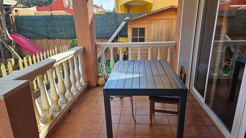 Foto 4030dcef-ed82-4526-bd21-0de41d1c388e. Casa aparellada amb xemeneia calefacció aparcament a Vilafant