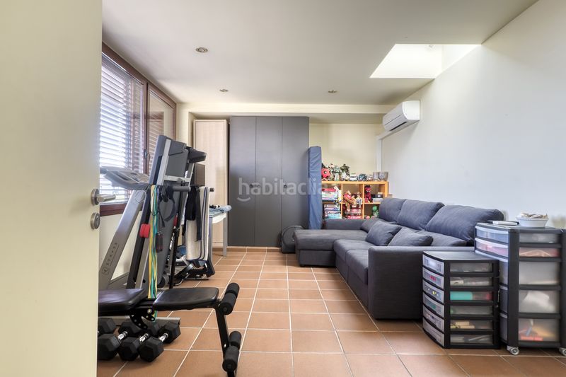 Foto bece7795-769f-4faf-ba32-9d6787e0be51. Xalet amb xemeneia calefacció aparcament a Borrassà