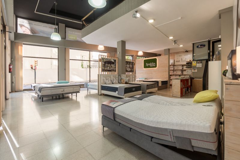 Foto d9d826c2-d56e-4947-9077-a15d0cb99768. Local comercial amb calefacció a Centre Figueres