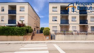 Apartament a Avinguda mestral 48. Vive la costa brava o invierte con total tranquilidad gracias a