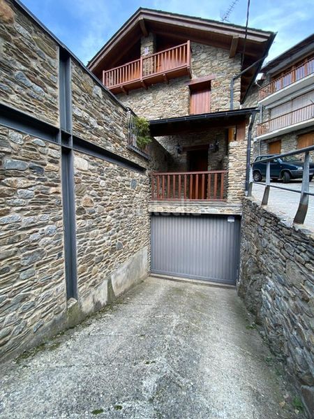 Foto a43899d3-c1f1-4a64-870c-8b5f323535fd. Casa en Esterri d´Àneu