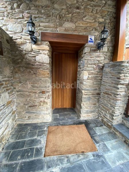 Foto f45eff89-6d24-48ad-befc-0f9188e3f3fe. Casa amb xemeneia calefacció aparcament a Esterri d´Àneu