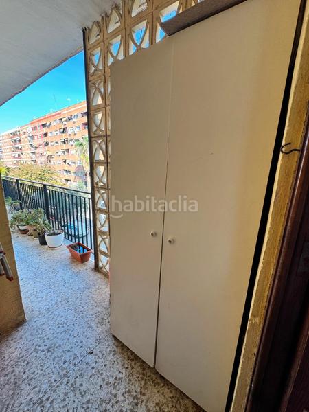 Foto b6cee322-0bc4-44c4-92c9-b206a8a8c621. Piso  amplio en importante esquina de benimaclet en Valencia