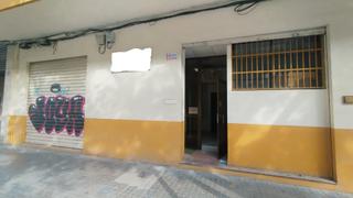 Local Comercial en Carrer d'olt 29. Se vende bajo comercial en la mejor zona de malilla