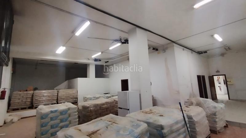 Foto 9aa50e89-e819-4e34-9542-1b54a6e2a89e. Locale commerciale in carrer d'oltà 29 in Malilla Valencia