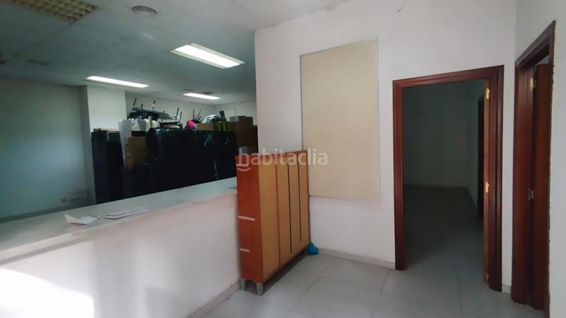 Foto ea2c6b6a-9918-4565-9882-ae44670673ce. Locale commerciale in carrer d'oltà 29 in Malilla Valencia